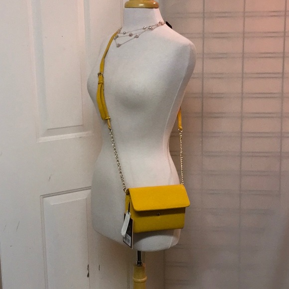 Mustard color handbag - Picture 2 of 4